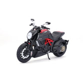 10-11023 - Bburago Maisto - 1:12 Motorcycles - Ducati Diavel Carbon 11023