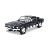 10-31166 BK Bburago Maisto - Ford Mustang Fastback (1967), nera - 1:18