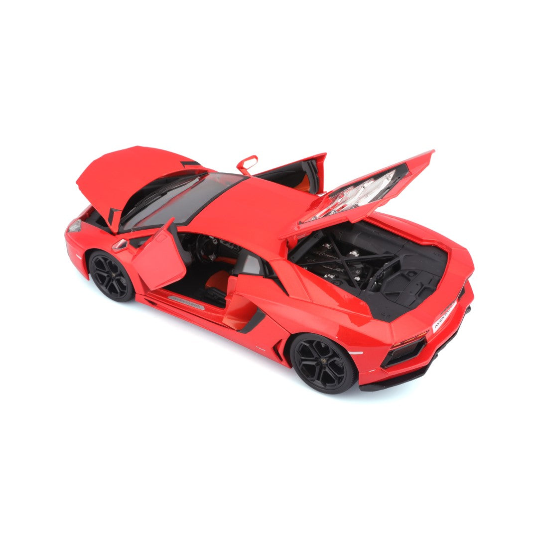 18-11033 Bburago - Lamborghini Aventador Coupe LP700-4 - Scala 1:18