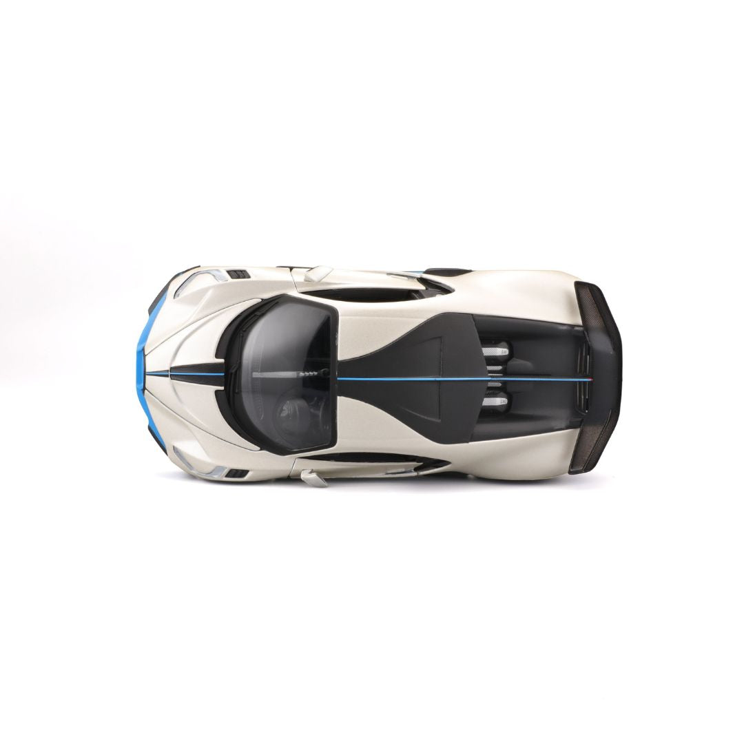 31526 WT Bburago Maisto - Bugatti Divo, bianca - Scala 1:24