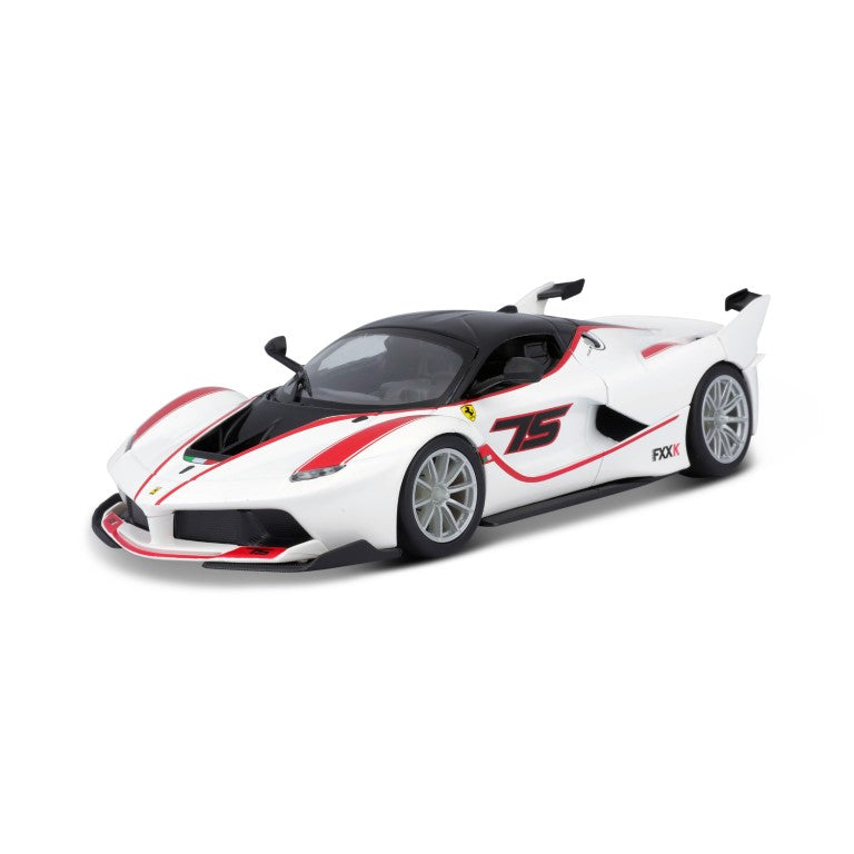 18-26301 #75 - Bburago - 1:24 - Ferrari Racing -  Ferrrari FXX K - bianco