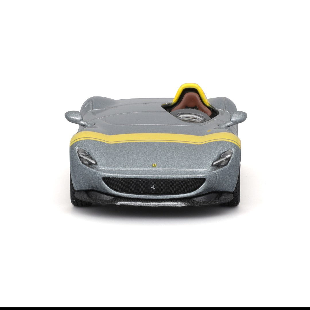 18-36912 Bburago Ferrari  Signature - Ferrari Monza SP1, argento - 1:43