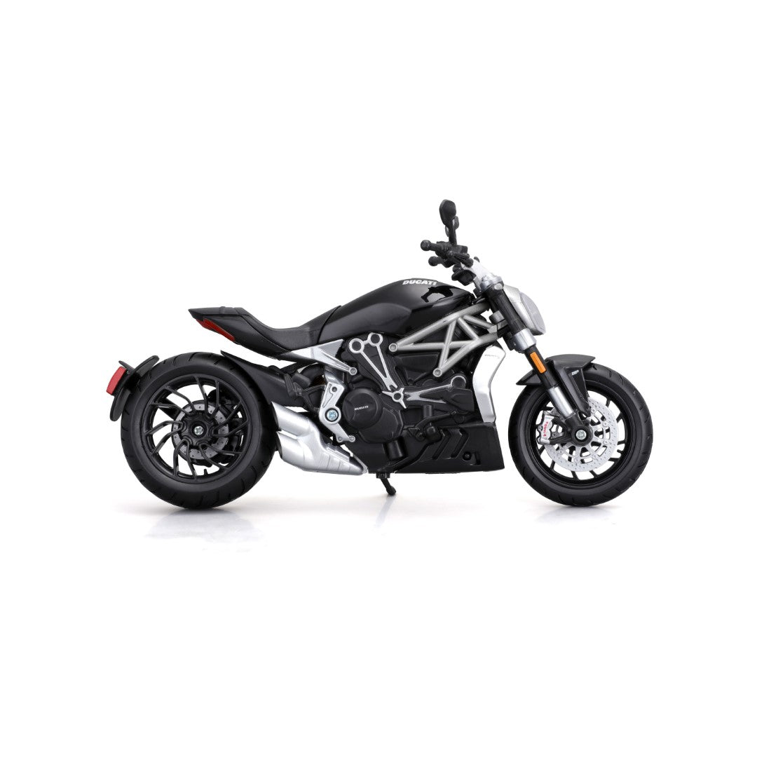 10-20101 Bburago Maisto - Ducati XDiavel S, nera - Scala 1:12