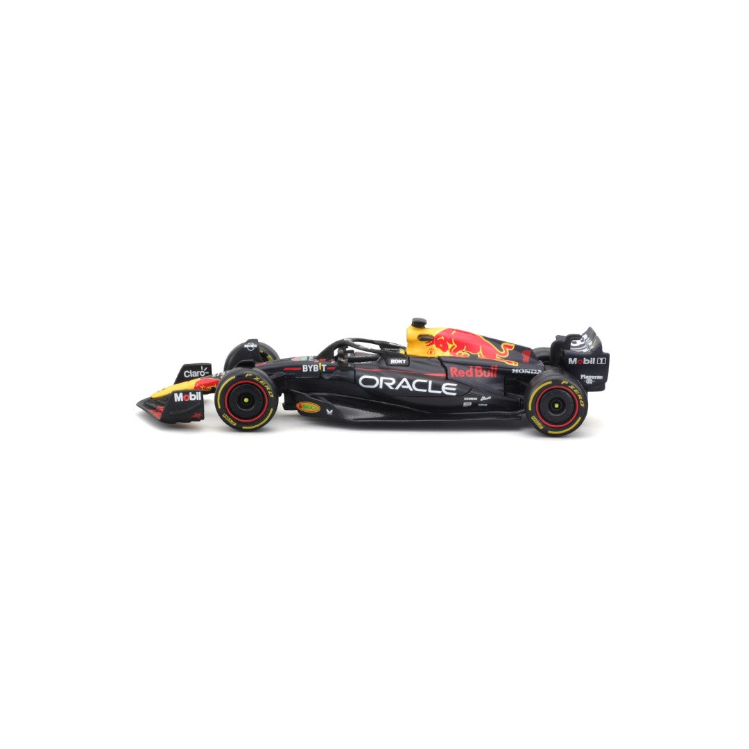 18-38082 Bburago Race - Red Bull Formula 1 RB19 (2023) #1 Verstappen