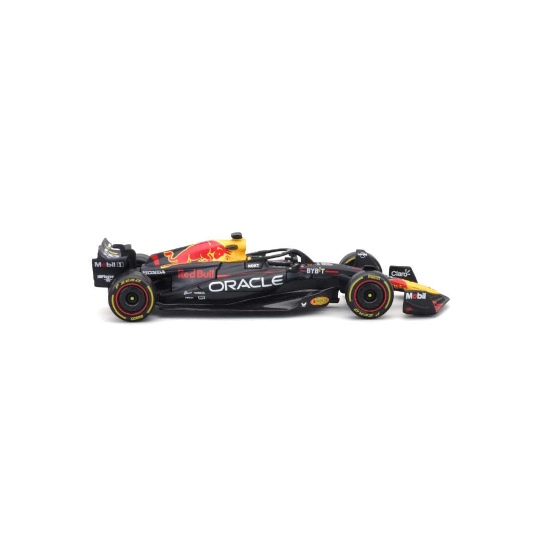 18-38082 Bburago Race - Red Bull Formula 1 RB19 (2023) #1 Verstappen