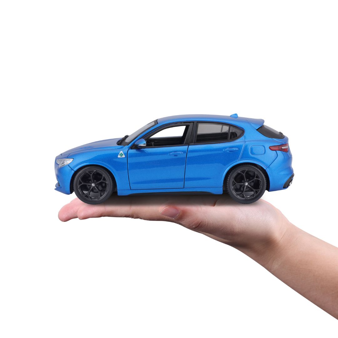 18-21086 Bburago - Alfa Romeo Stelvio, blu - (scala 1:24)