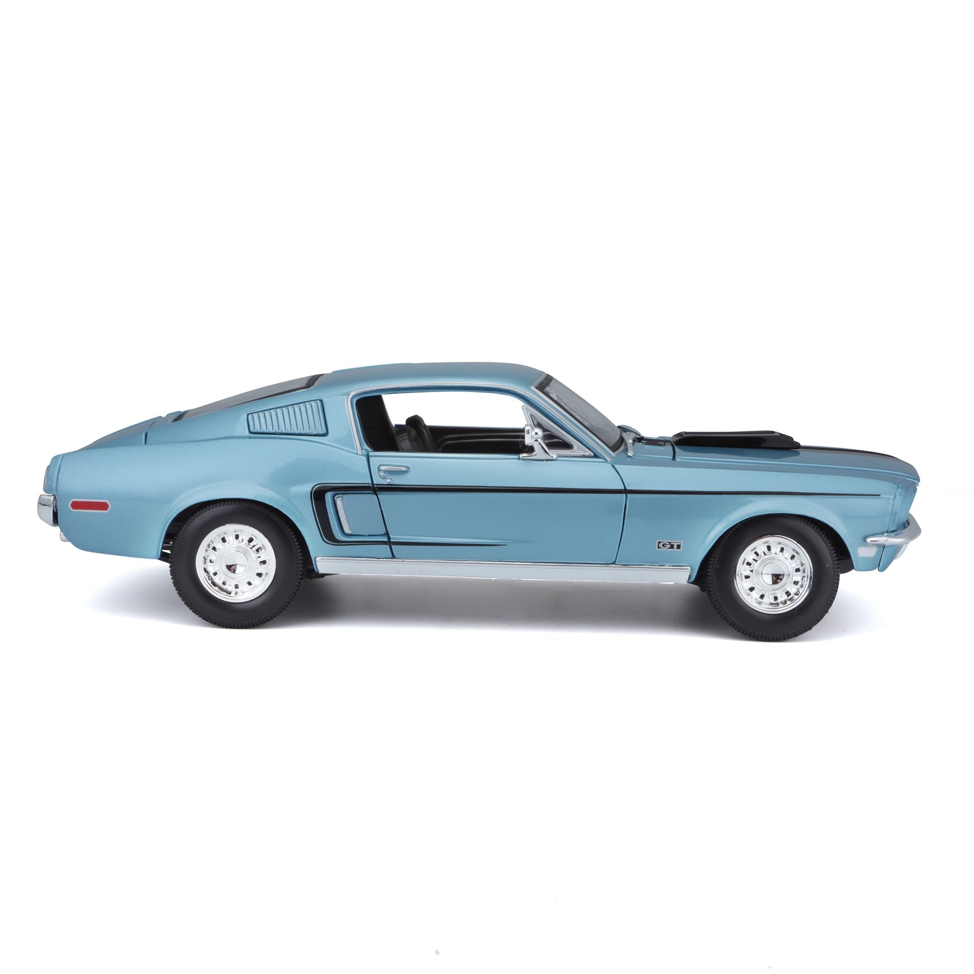 10-31167 Bburago Maisto  1:18 - Ford Mustang GT Cobra Jet FB 1968 Blu Met.