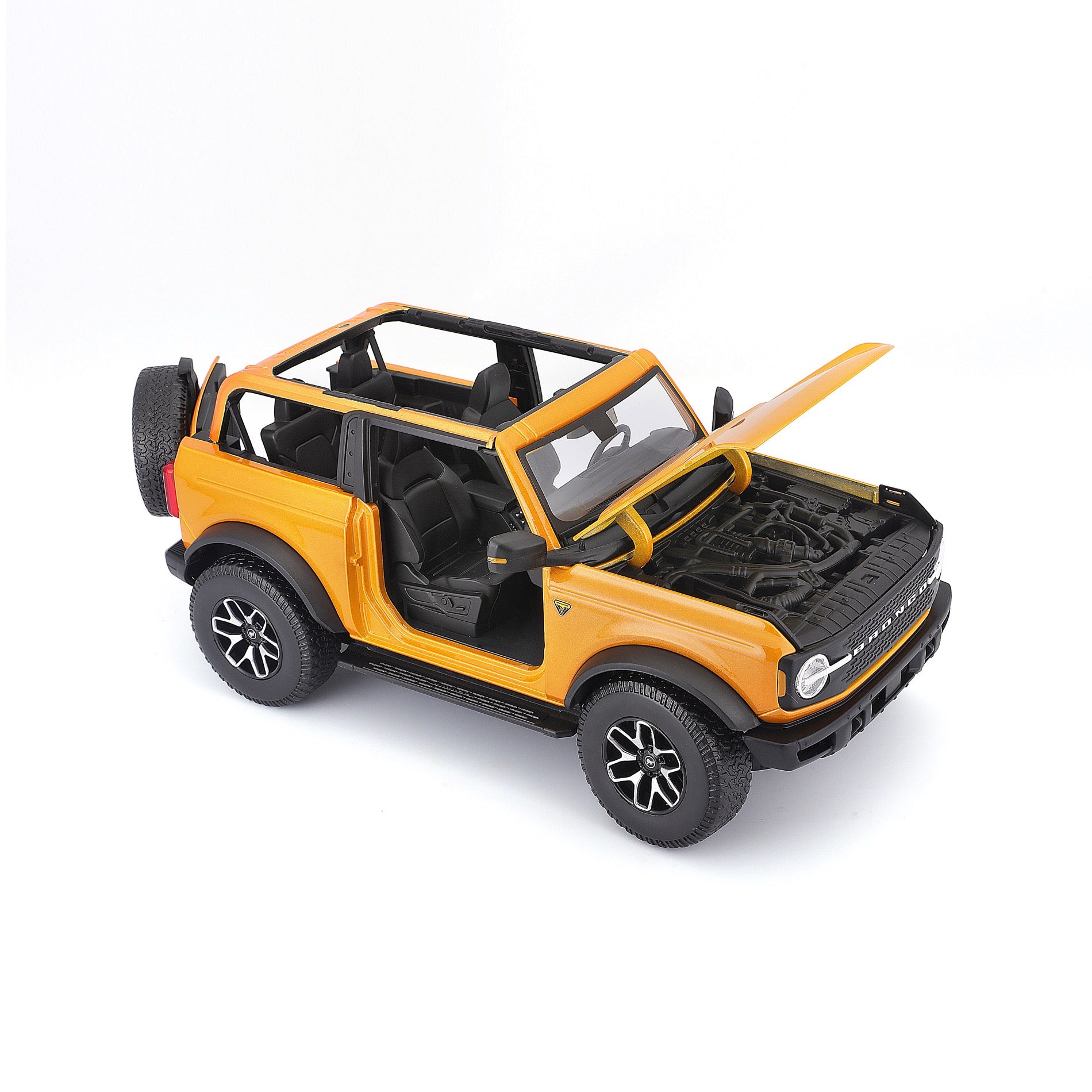 31457 1:18 BburagoMaisto 2021 Ford Bronco Badlands (No Door) Arancione