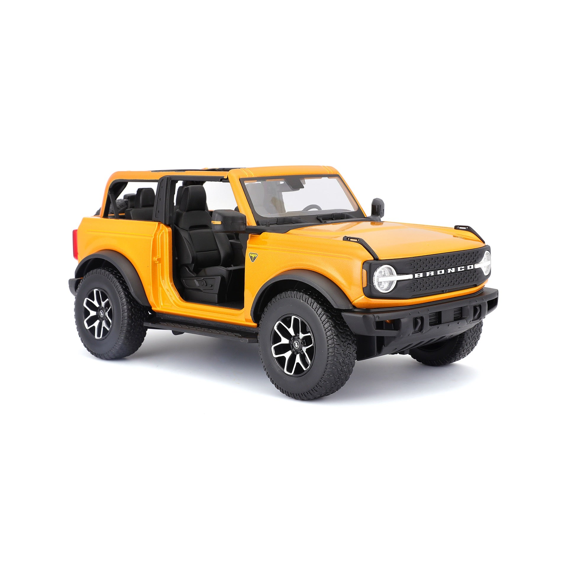 31457 1:18 BburagoMaisto 2021 Ford Bronco Badlands (No Door) Arancione