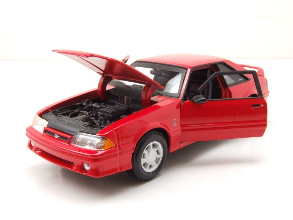 32906 1:24 - Bburago Maisto 1993 Ford Mustang SVT Cobra Rossa