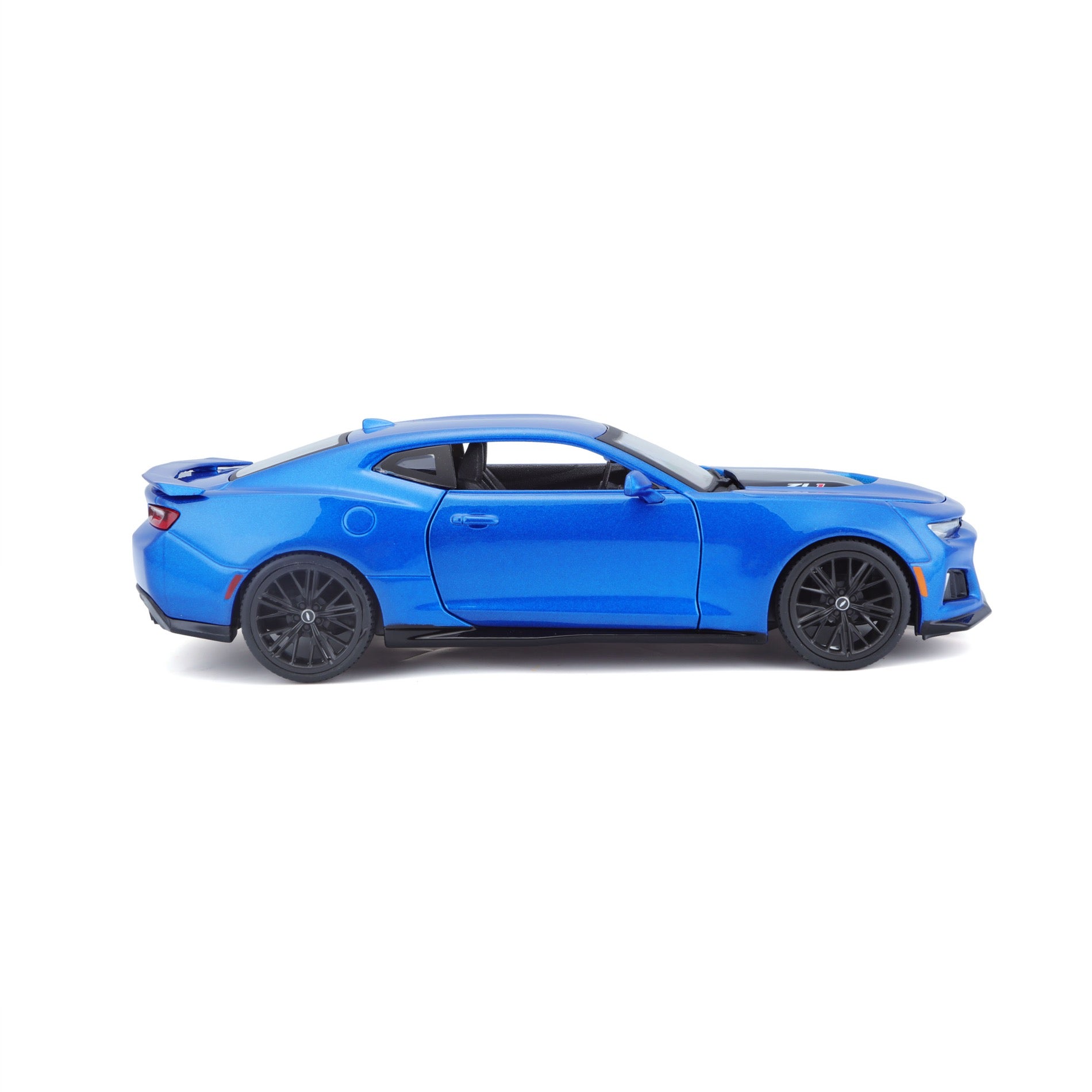 10-31512 BU Bburago Maisto 1:24 - 2017 Camaro ZL1 Blu Met.