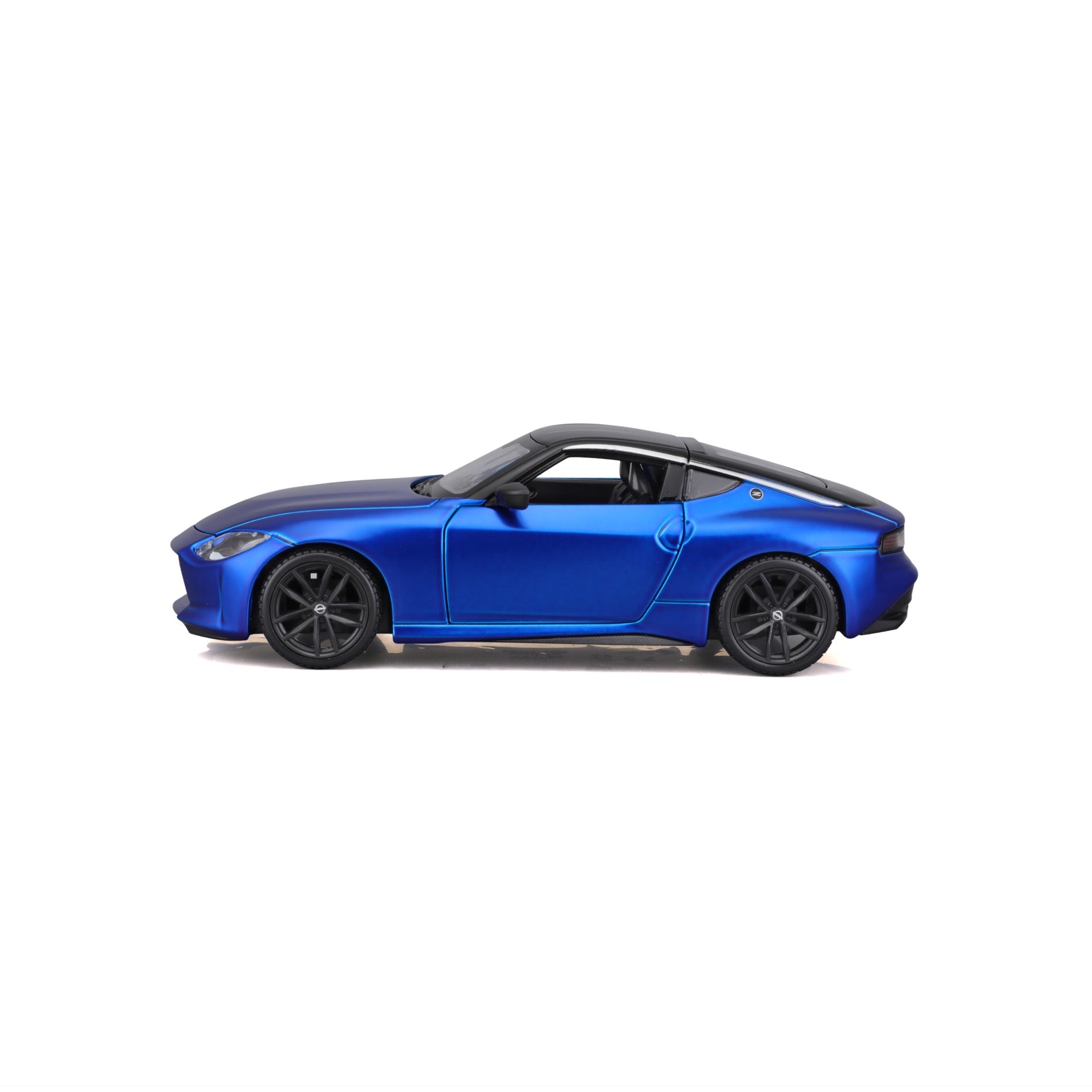 10-32904 BU Bburago Maisto - 2023 Nissan Z Blu scala 1:24