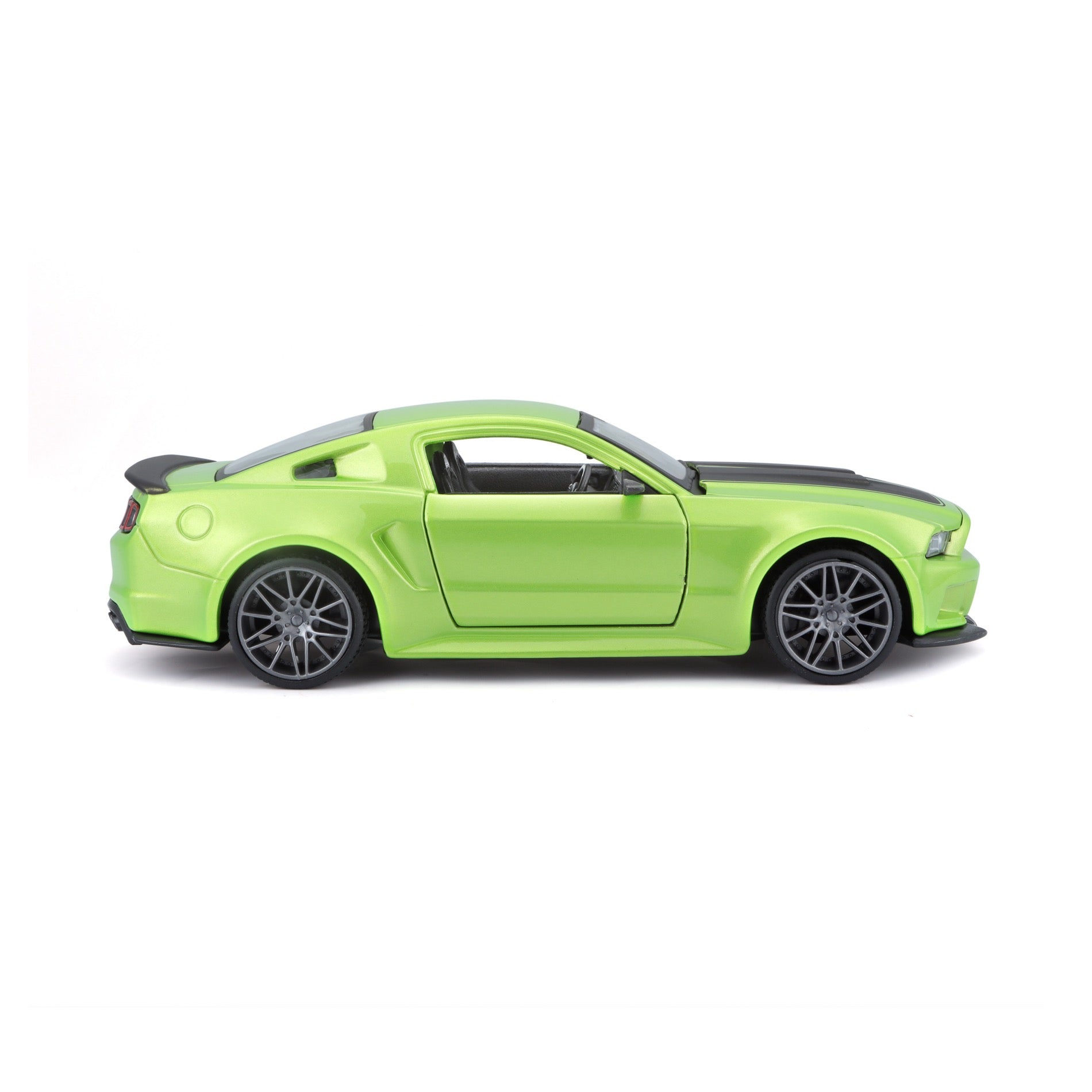 31506 Bburago Maisto 1:24 - Ford Mustang Street Race Verde Met