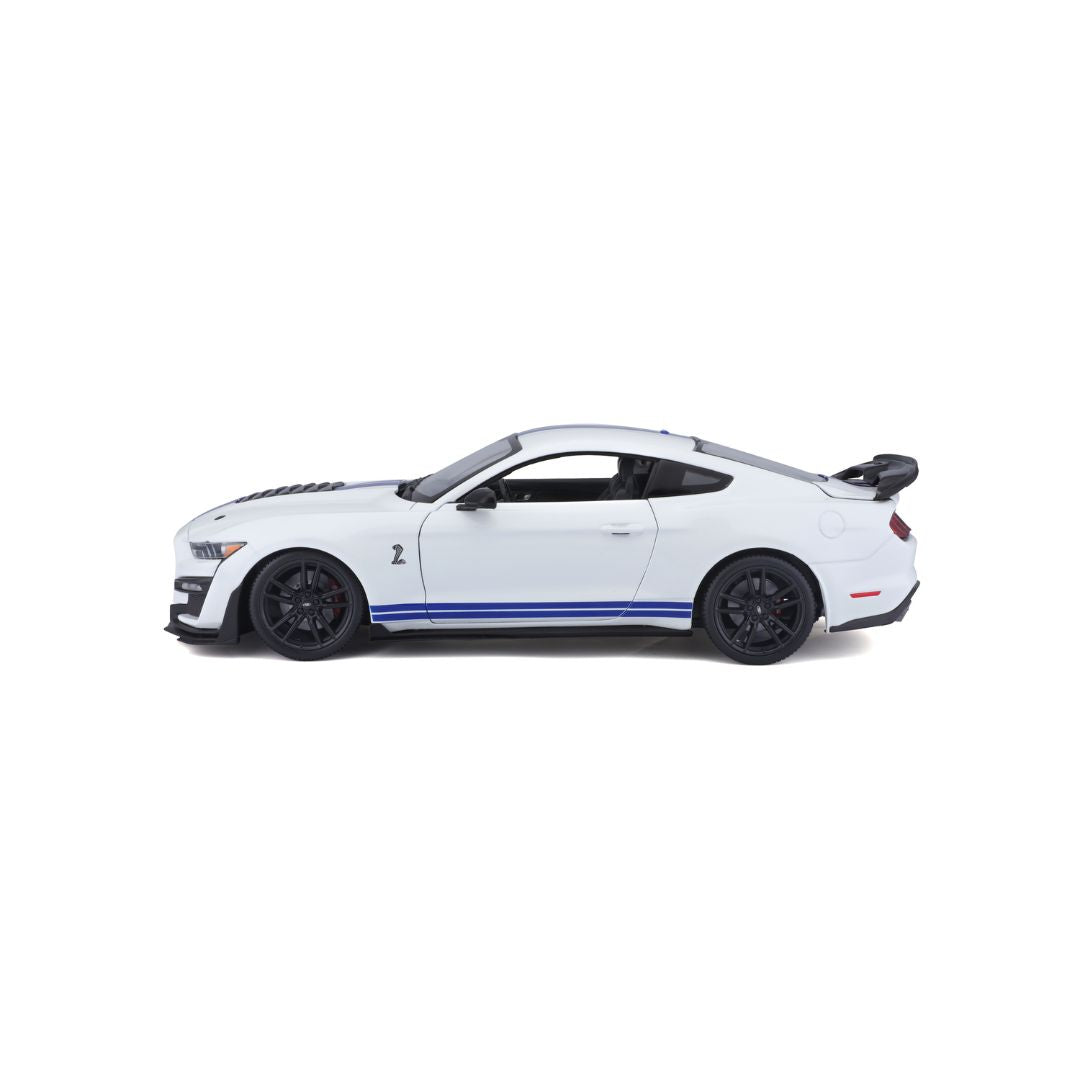 31452 WT Bburago Maisto - Mustang Shelby GT500 (2020), bianca - 1:18