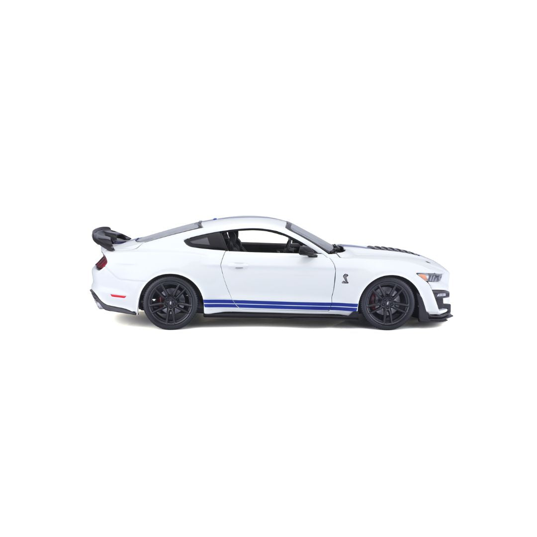 31452 WT Bburago Maisto - Mustang Shelby GT500 (2020), bianca - 1:18