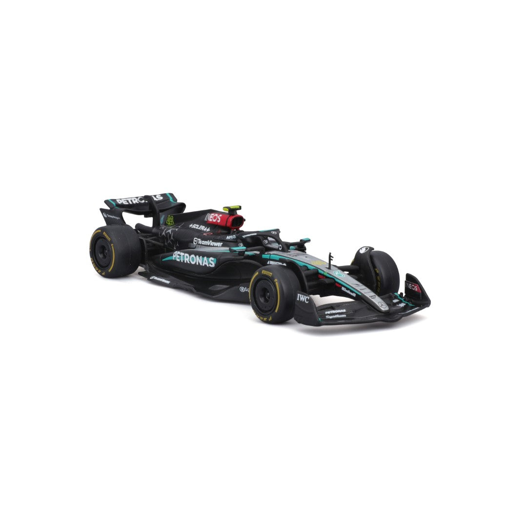 *18-38208H Bburago Race - Mercedes F1 W15 E-Performance #44 Hamilton