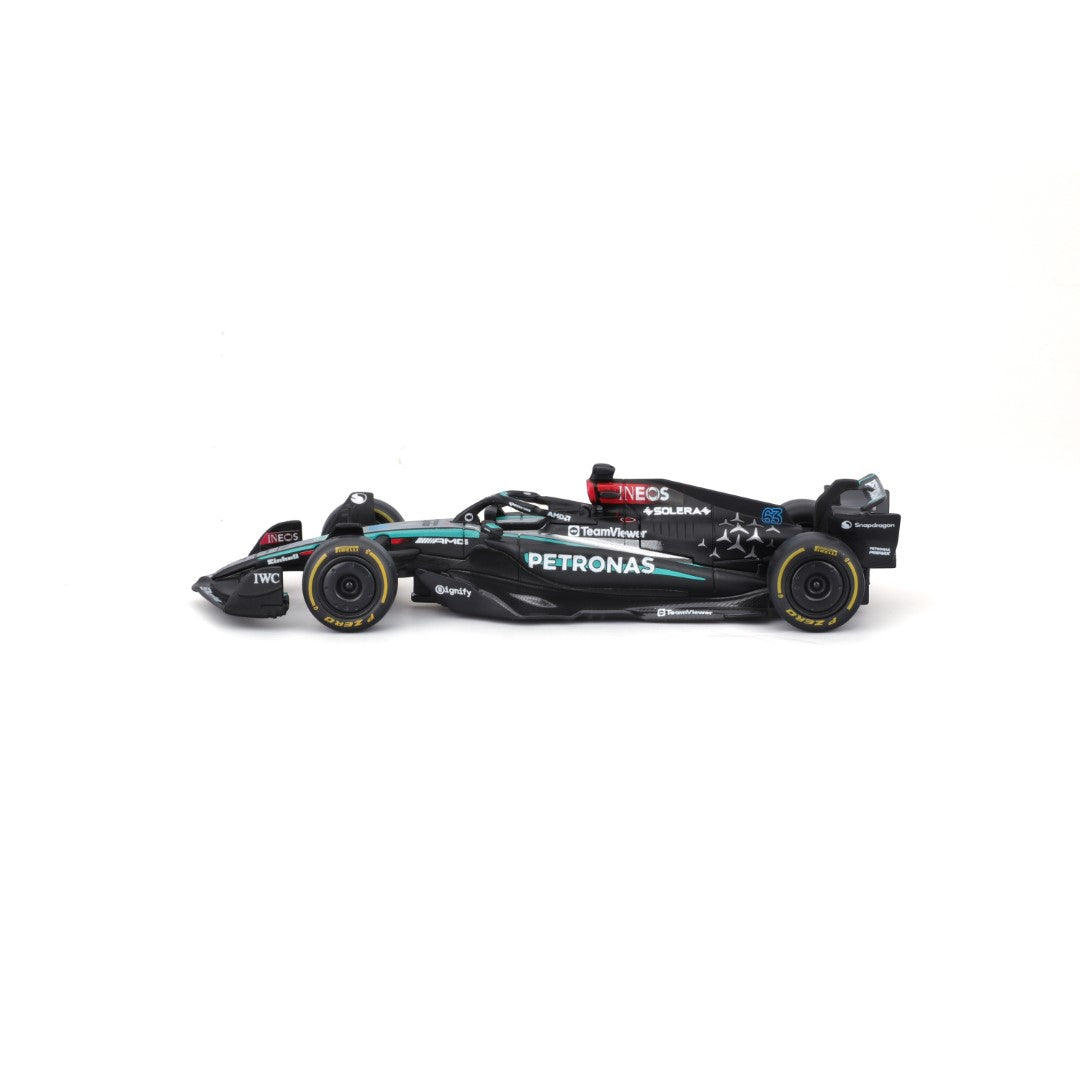 *18-38208R Bburago Race - Mercedes F1 W15 E-performance #63 (Russel)