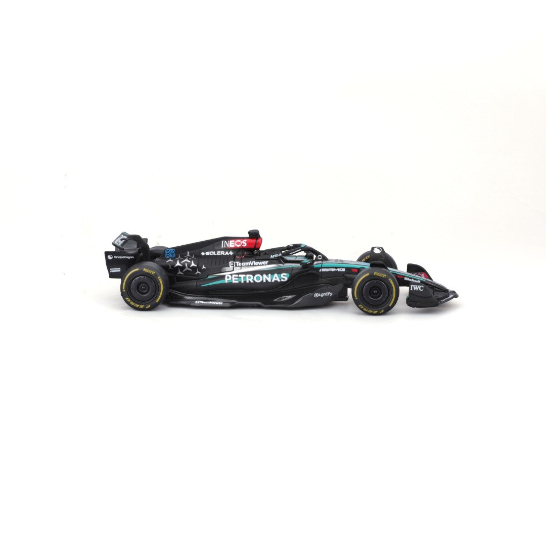 *18-38208R Bburago Race - Mercedes F1 W15 E-performance #63 (Russel)