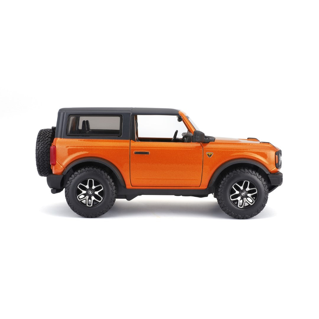 31530 OG Bburago Maisto - Ford Bronco Badlands 2 porte (2021), arancio