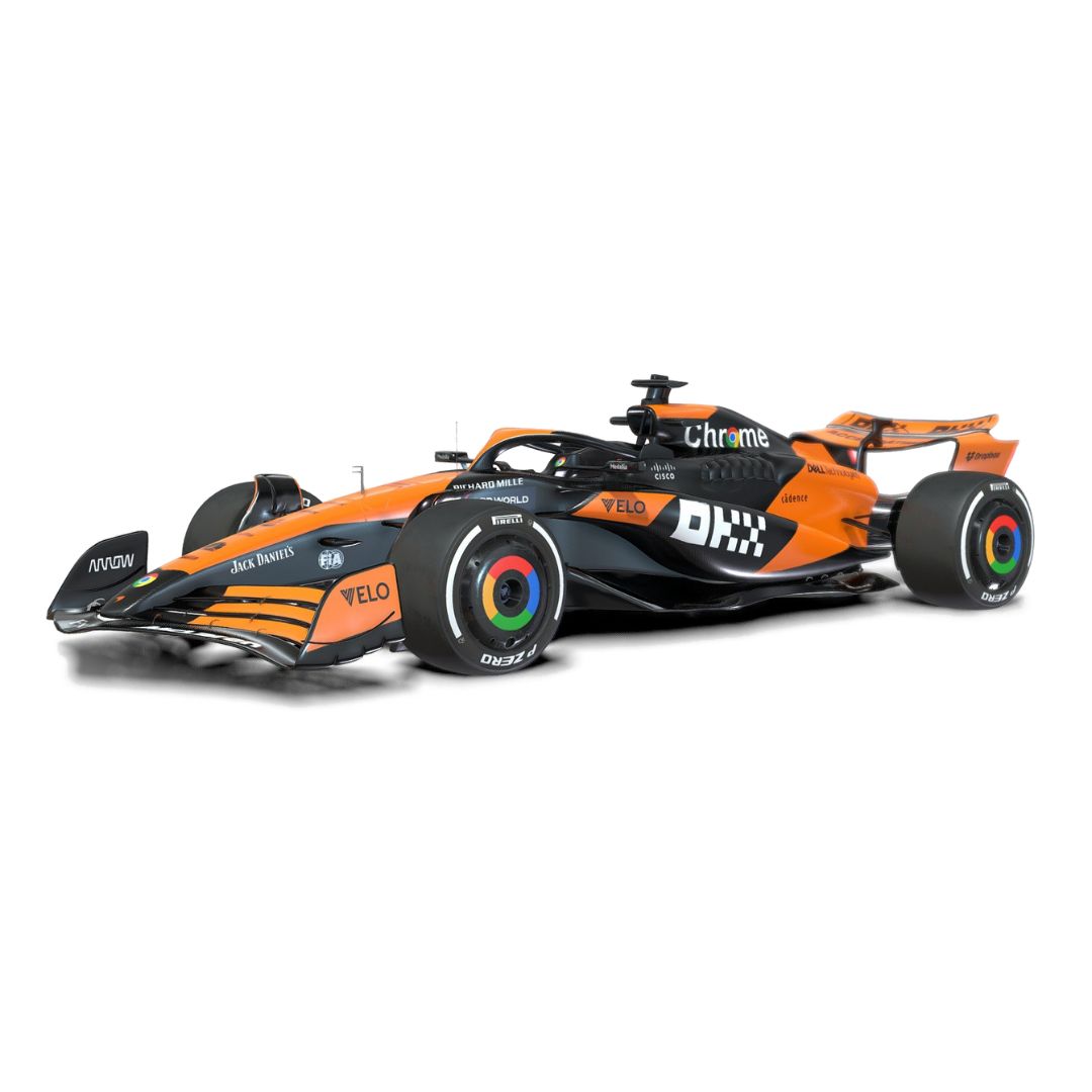 *18-38214P Bburago Race - McLaren F1 MCL 38 #81 (Piastri) - Scala 1:43