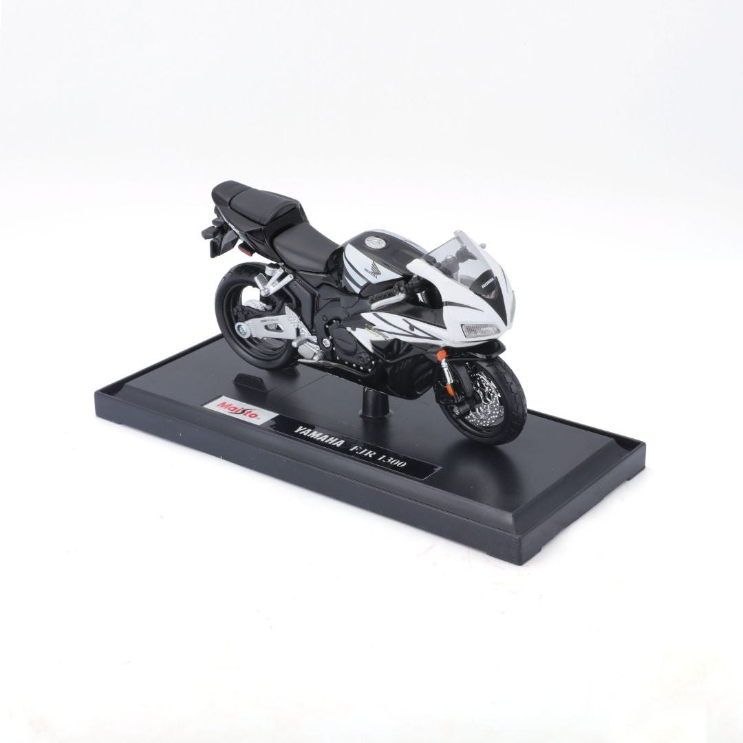 39308 Bburago Maisto - Honda CBR 1000RR - Scala 1:18