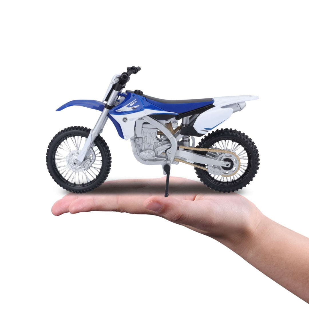 20-13021 Bburago Maisto - Yamaha YZ450F, blu e bianca - Scala 1:12