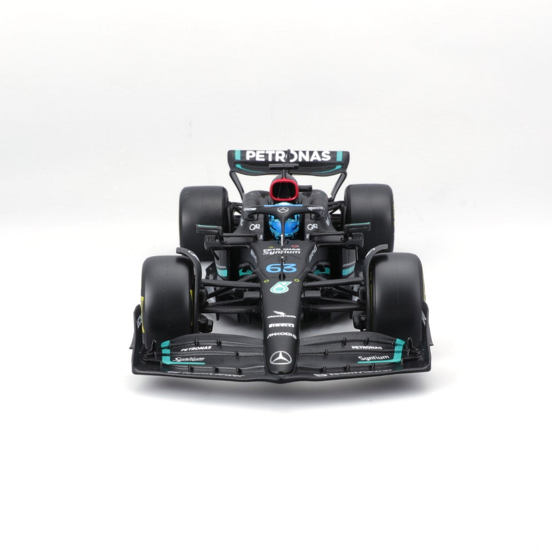 18-28028 Bburago Race - Mercedes AMG F1 W14 E Performance #63 - 1:24