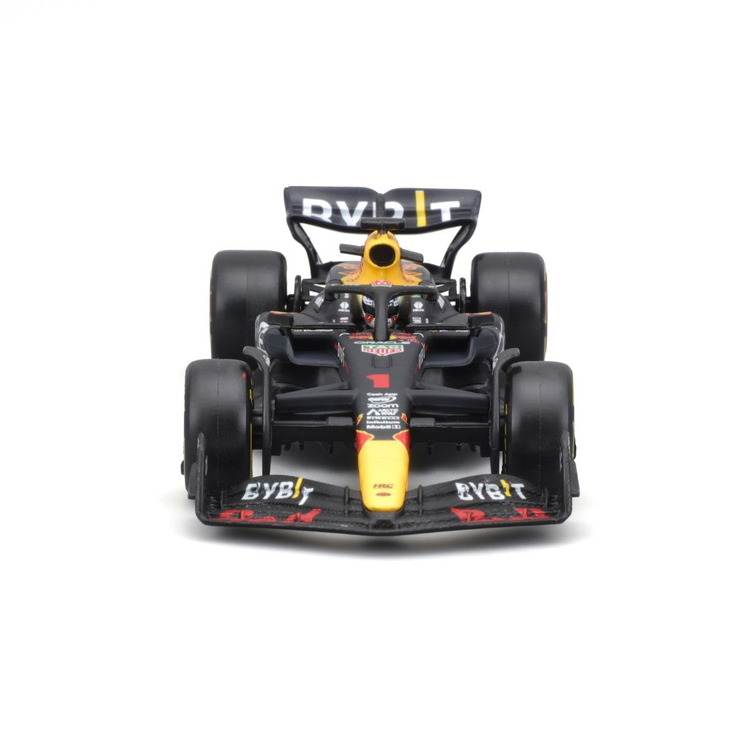 18-38083 Bburago Race - Red Bull Racing RB19 #1, con casco - 1:43