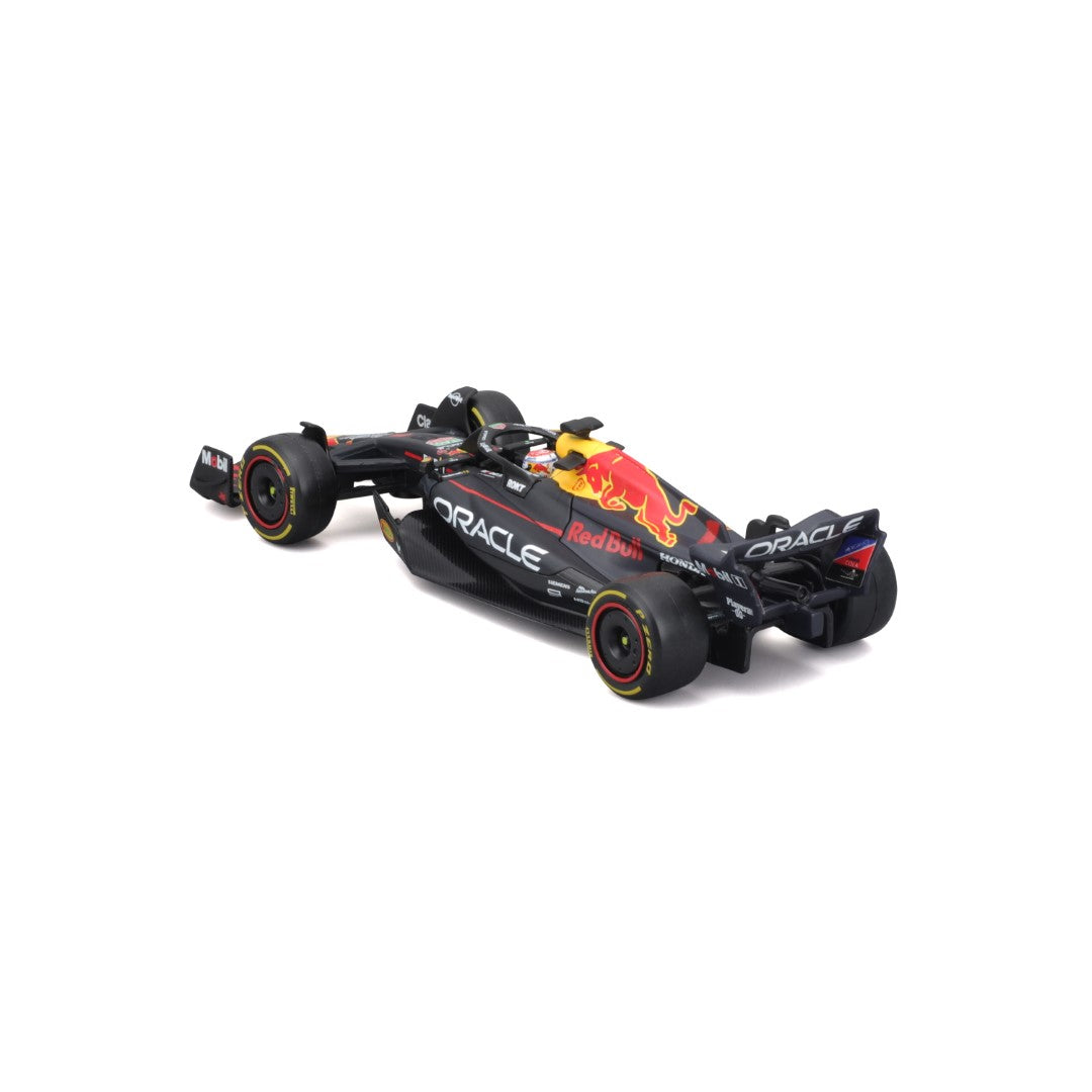 18-38083 Bburago Race - Red Bull Racing RB19 #1, con casco - 1:43