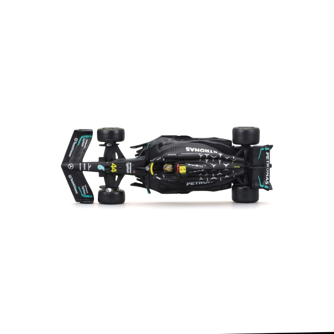 18-38081 Bburago Race - Mercedes AMG F1 W14 E Performance #44, con casco - 1:43