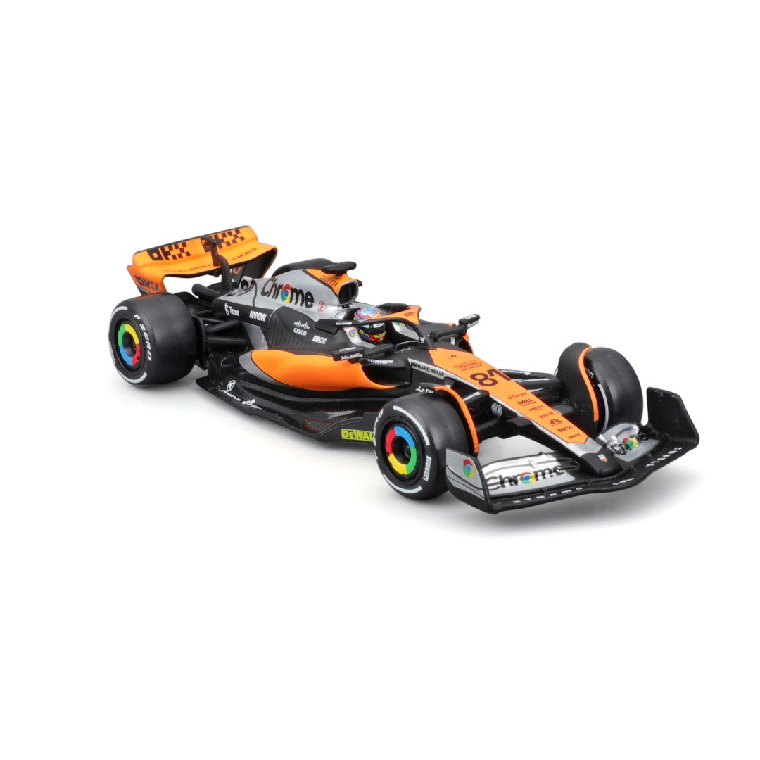 18-38088 Bburago Race - McLaren F1 Team MCL60 #81, con casco - Scala 1:43