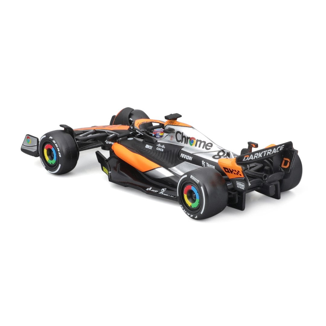 18-38088 Bburago Race - McLaren F1 Team MCL60 #81, con casco - Scala 1:43