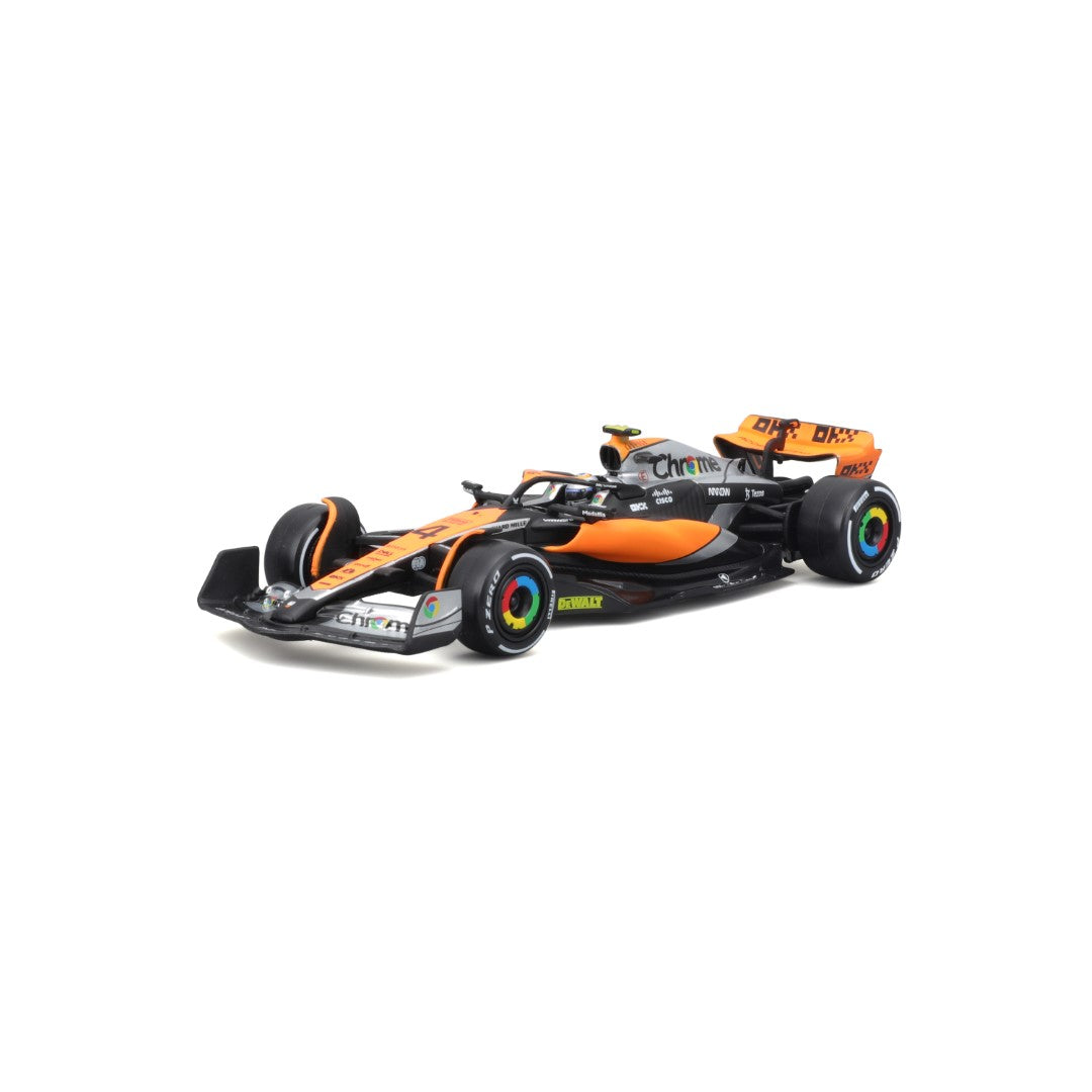 18-38088 Bburago Race - McLaren F1 TEAM MCL60 #4, con casco - Scala 1:43