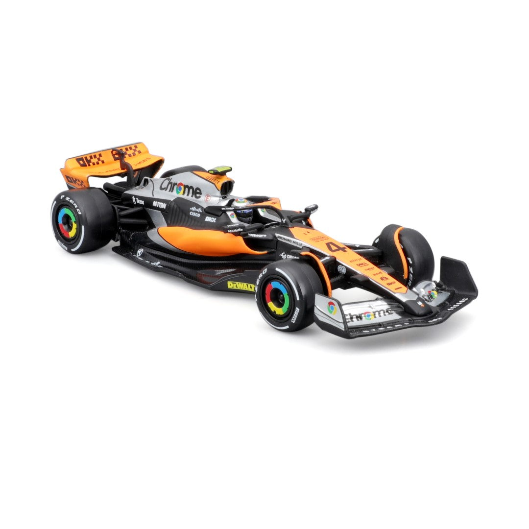 18-38088 Bburago Race - McLaren F1 TEAM MCL60 #4, con casco - Scala 1:43