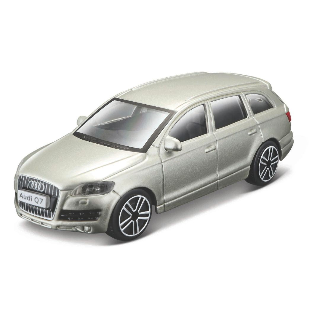 18-30229 Bburago Street Fire - Audi Q7, oro - Scala 1:43