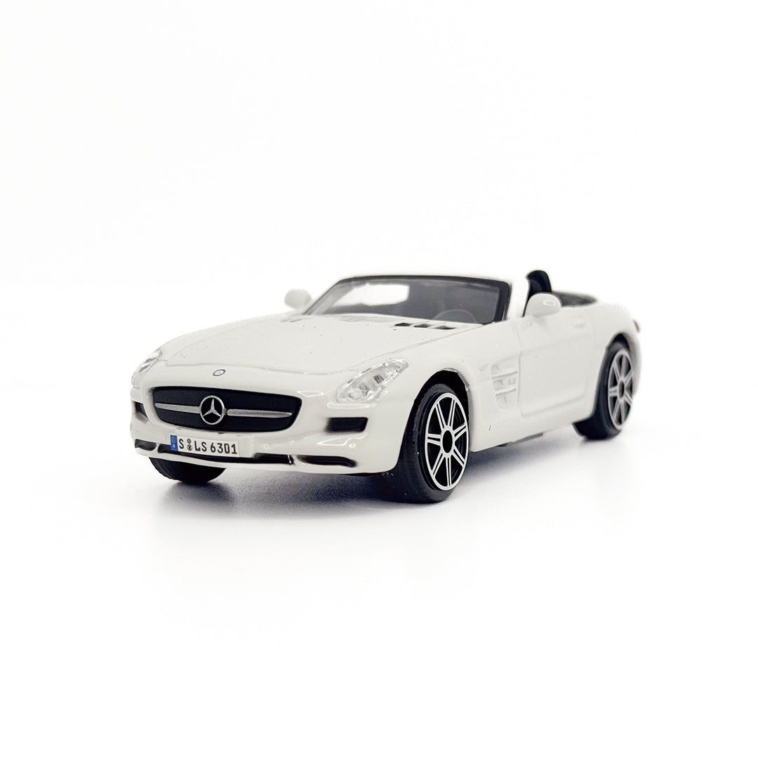 18-30241 Bburago Street Fire - Mercedes-Benz SLS AMG Roadster, bianca - 1:43