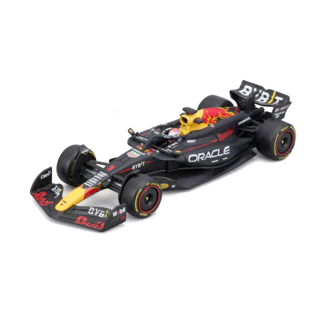 18-38098V Bburago - Red Bull RB20 #1 (Verstappen), con casco - 1:43