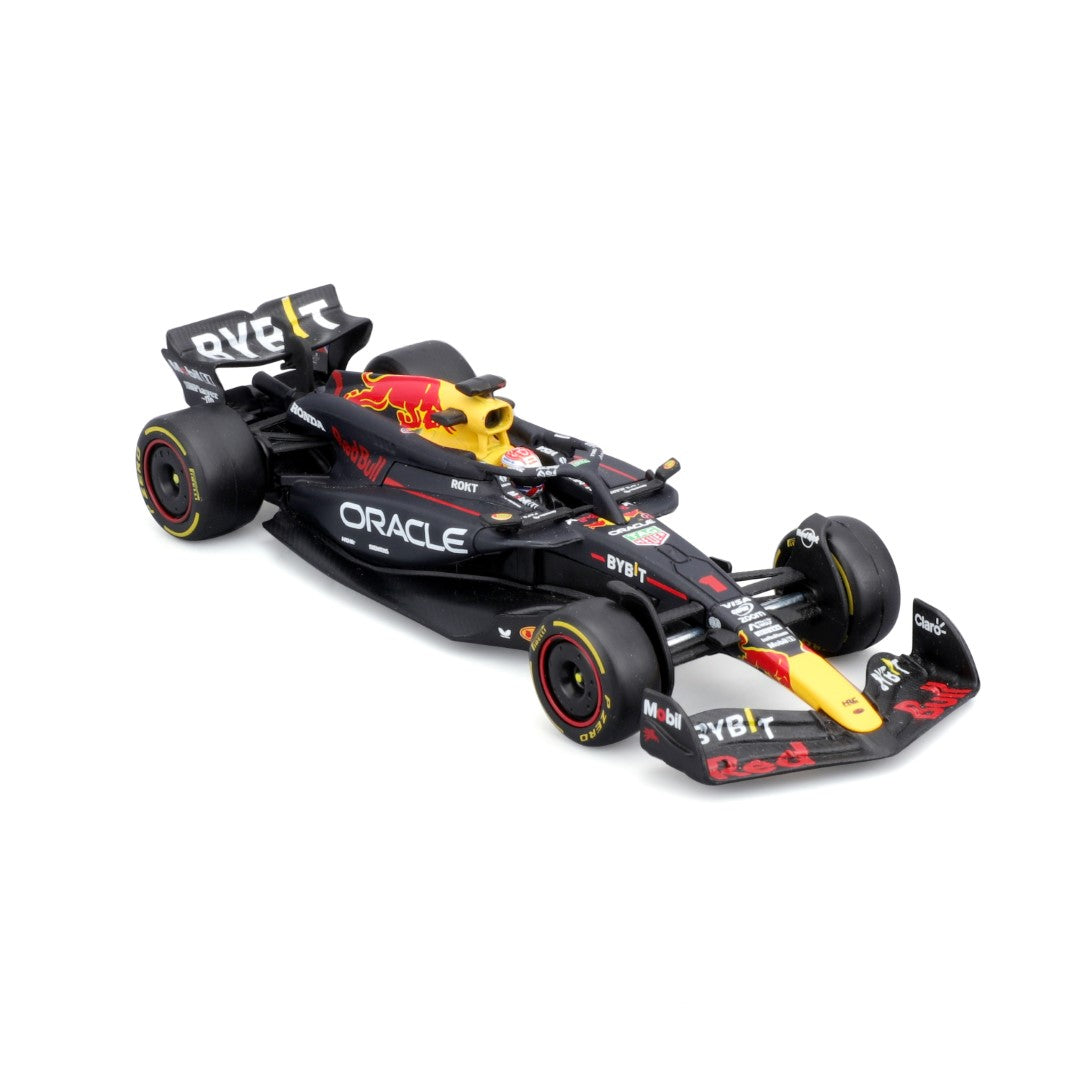 18-38098V Bburago - Red Bull RB20 #1 (Verstappen), con casco - 1:43