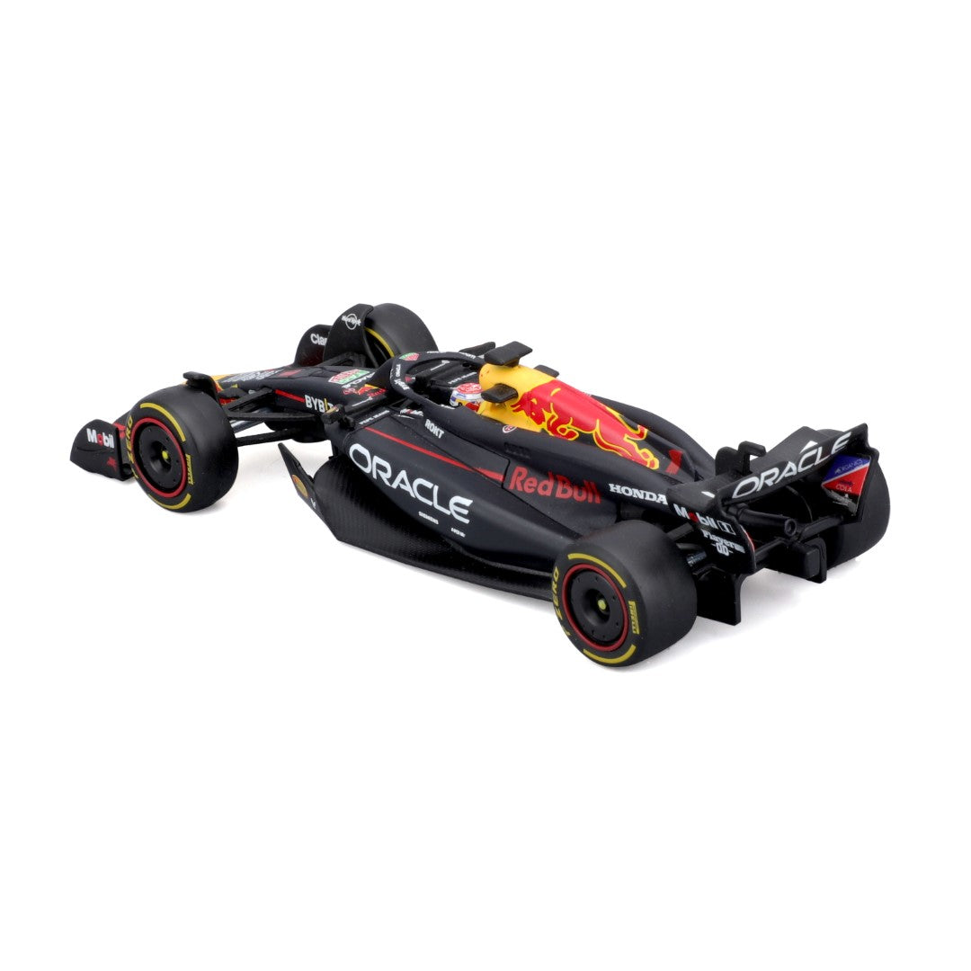 18-38098V Bburago - Red Bull RB20 #1 (Verstappen), con casco - 1:43