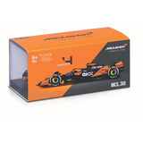 18-38215N Bburago - McLaren F1 Team MCL38 #4 (Norris), con casco -1:43