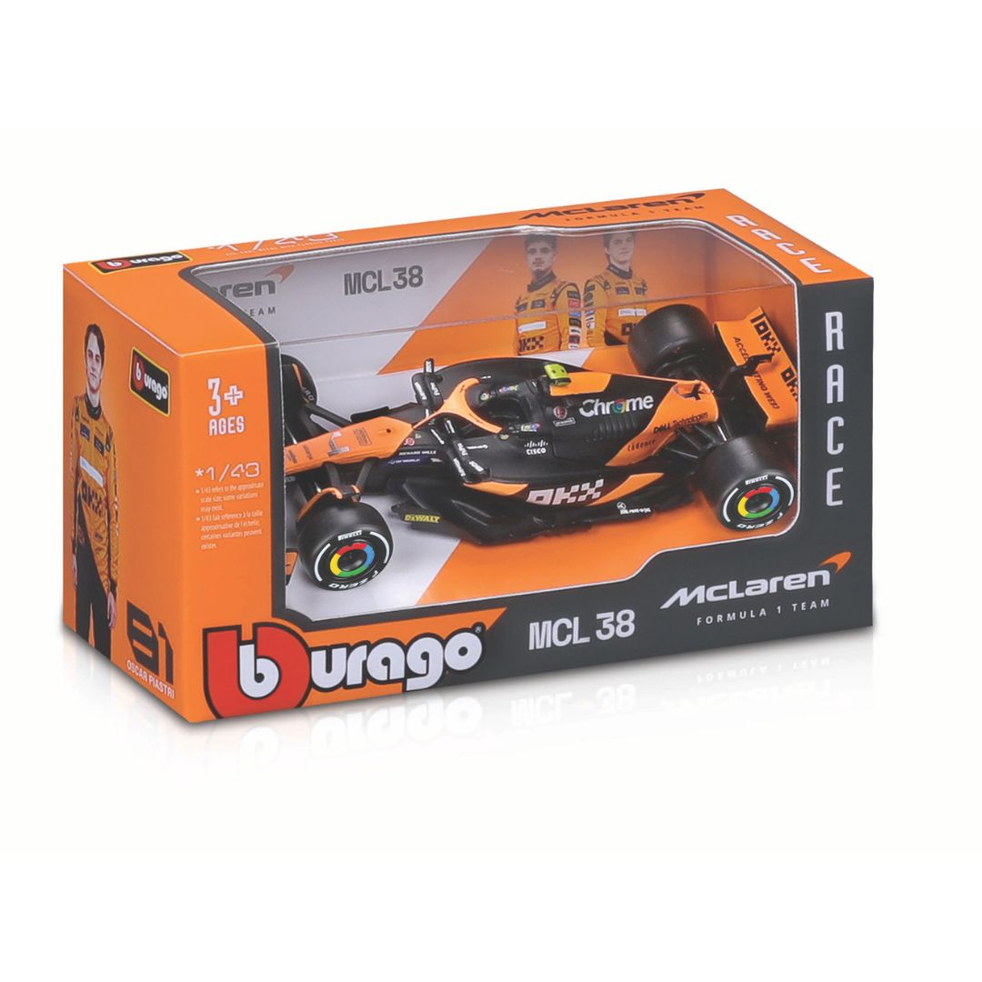 18-38215N Bburago - McLaren F1 Team MCL38 #4 (Norris), con casco -1:43