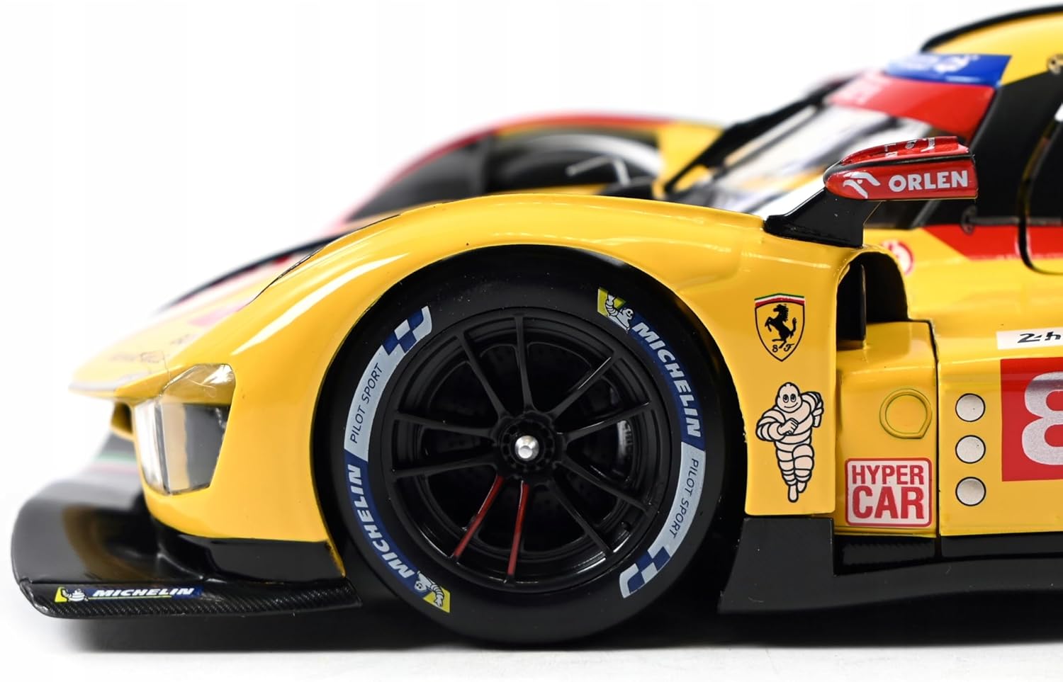 1816313 Bburago Ferrari499P #83 Le Mans 2024 24 H Hard Case